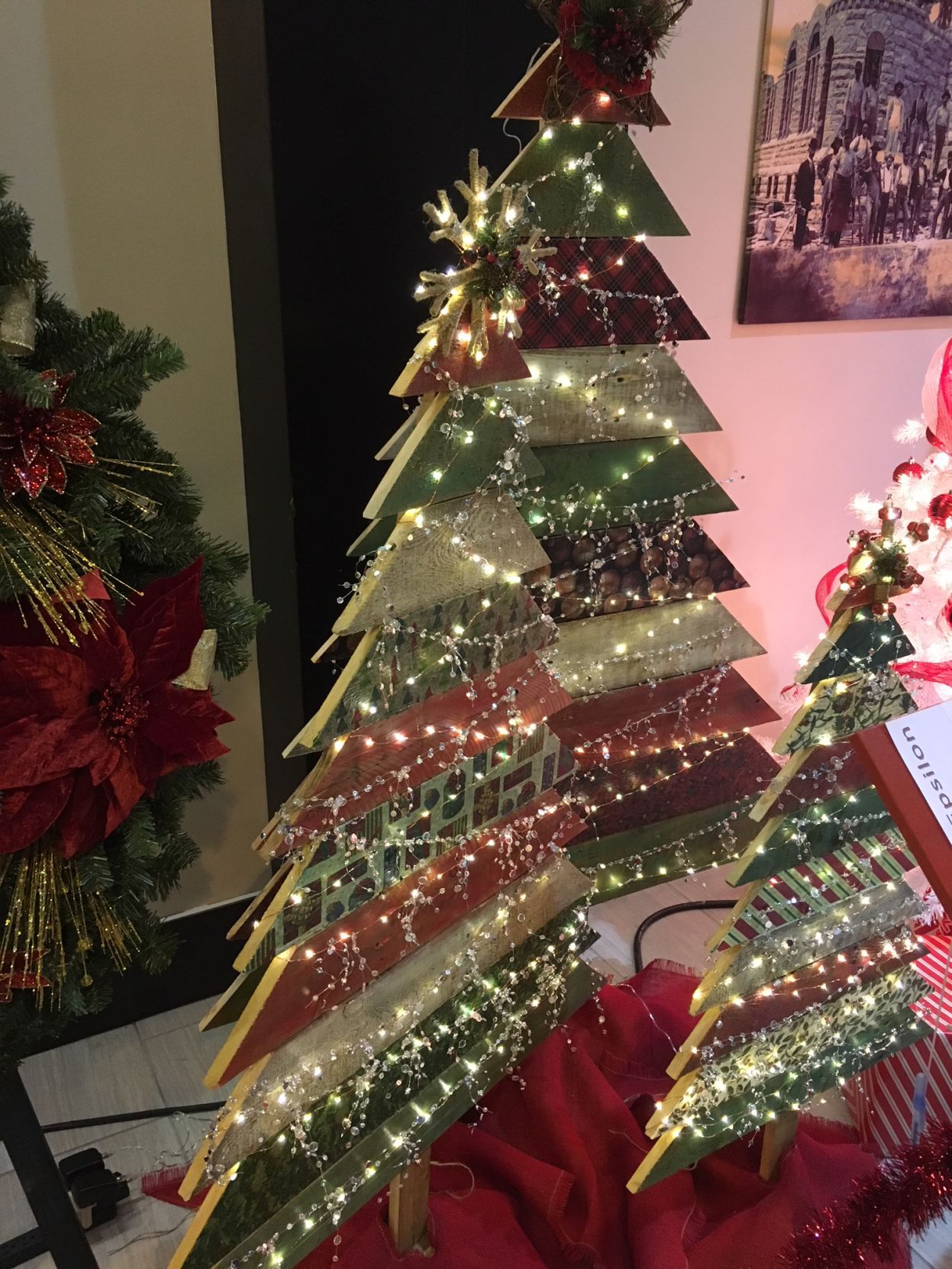 wood palette tree
